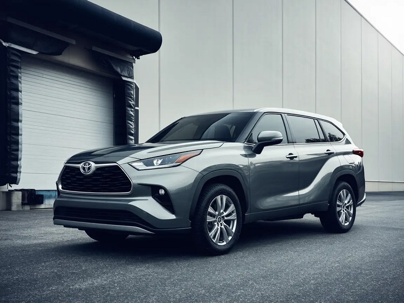 Toyota Highlander bene domi vendit et globally expandens